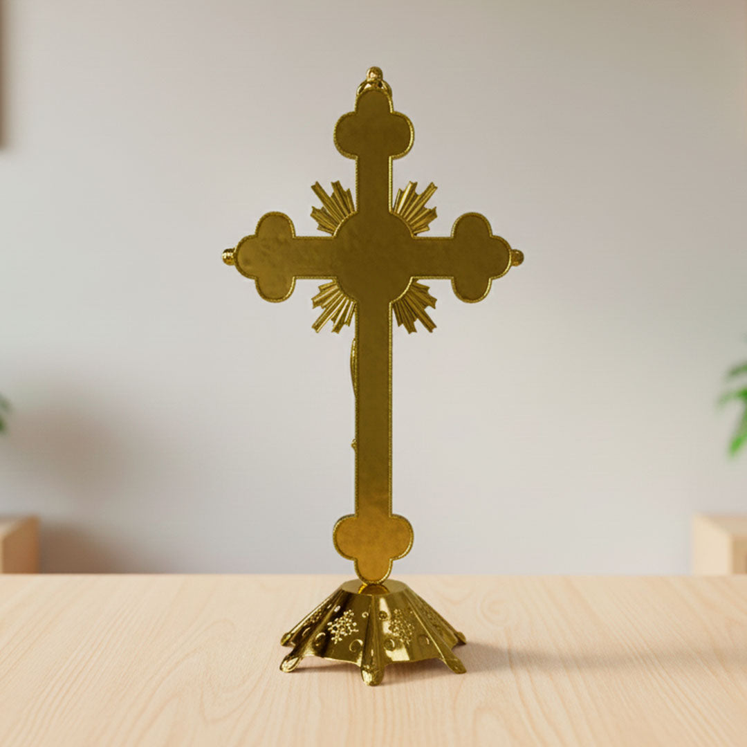 Crucifixo Glória Celestial em Metal Ornamentado - Mesa