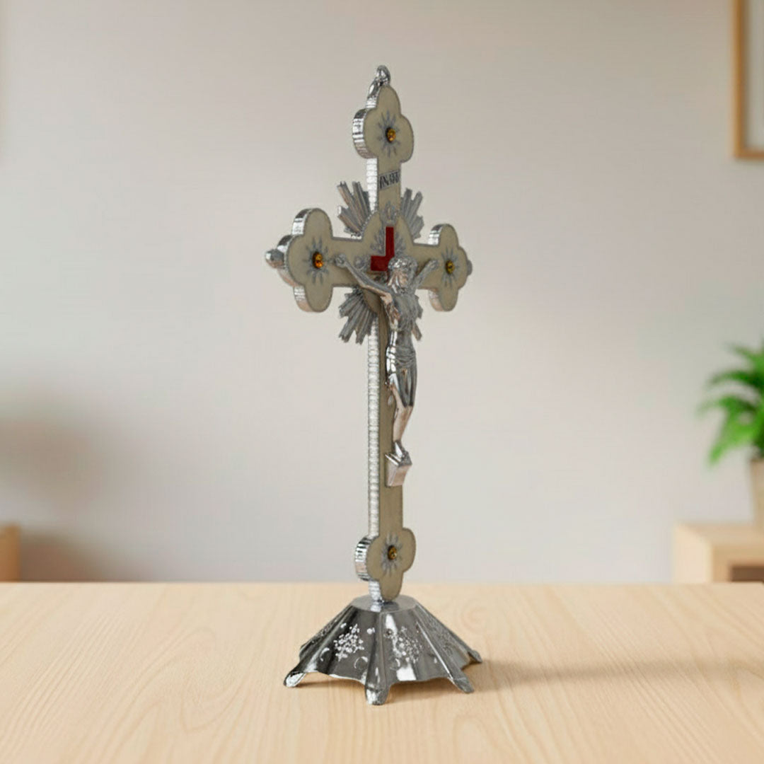 Crucifixo Glória Celestial em Metal Ornamentado - Mesa