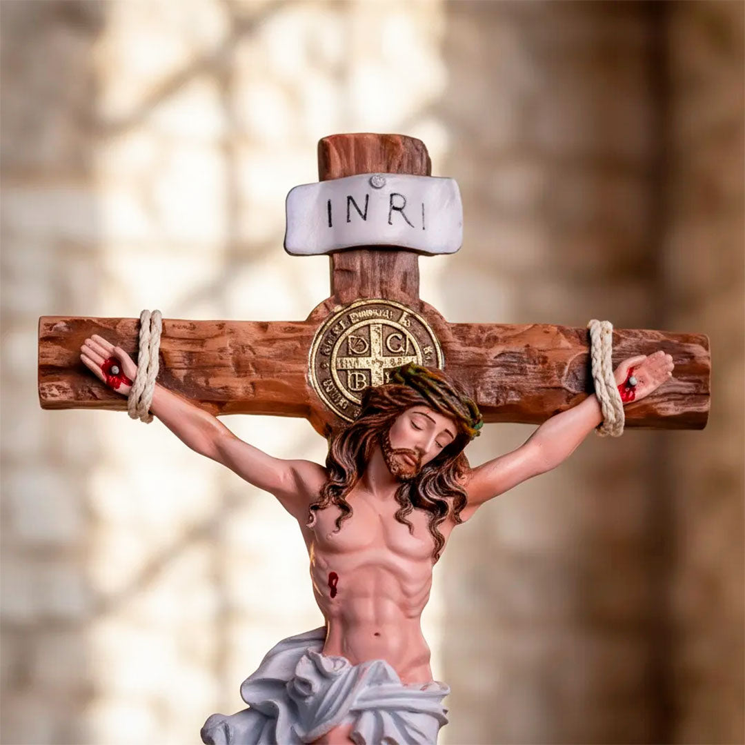 Crucifixo Paixão de Cristo em Resina - Parede