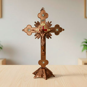 Crucifixo Glória Celestial em Metal Ornamentado - Mesa