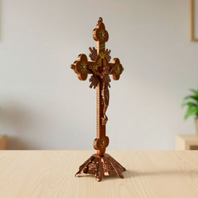Crucifixo Glória Celestial em Metal Ornamentado - Mesa