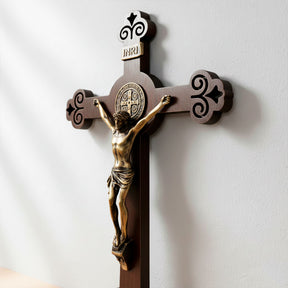 Crucifixo Medalha de São Bento em MDF e Metal - Parede